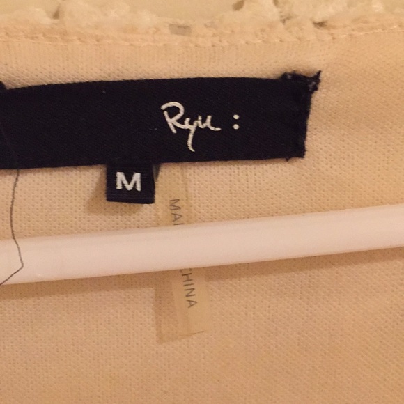 Ryu dress cream dress - Picture 5 of 6